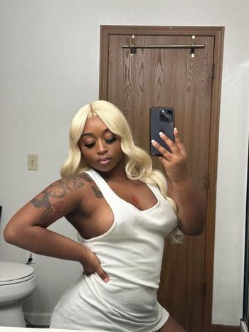 Juila, 27  female escort, Rochester MN